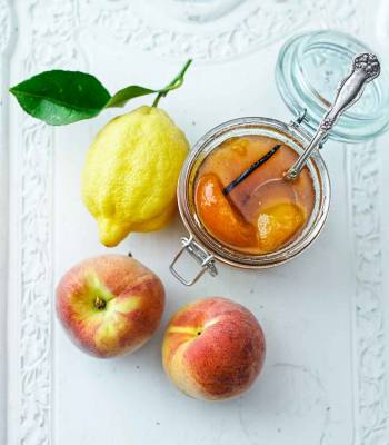 Peach and vanilla jam