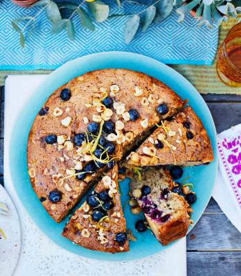 Pear, blueberry and hazelnut cake