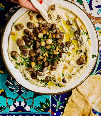 Houmous with meat