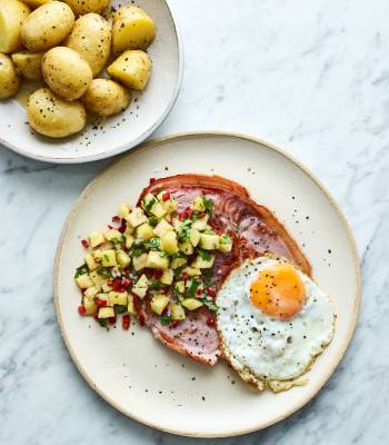 Gammon and egg with salsa