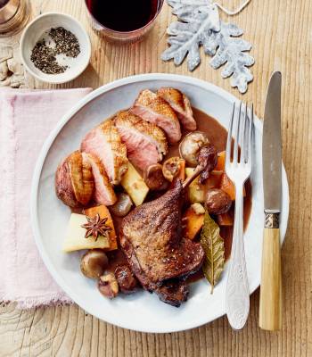 Mulled wine pot-roast duck