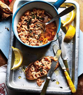 Brown shrimps with spiced butter