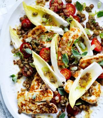 Zingy lentil and halloumi salad