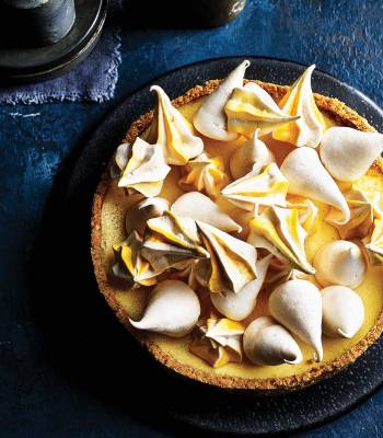 Lemon passion fruit cheesecake with mini meringues