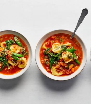 Spring veg tortellini minestrone