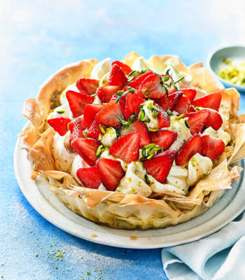 Strawberries and cream summer pie