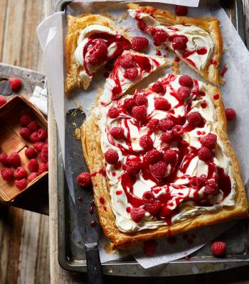 Raspberry & gin tart