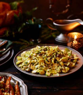 Creamed Brussels sprouts with chestnuts