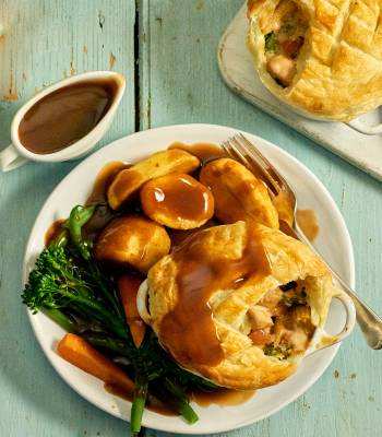 Chicken and vegetable pot pies with Oxo