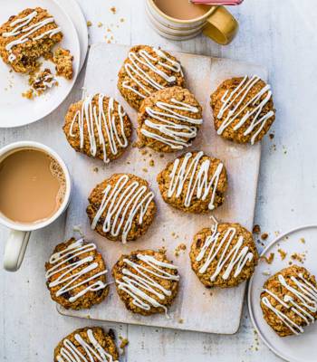Carrot cake cookies