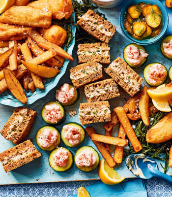 'Afternoon sea' sharing board