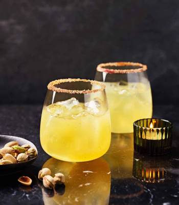 Apple vanilla gin fizz