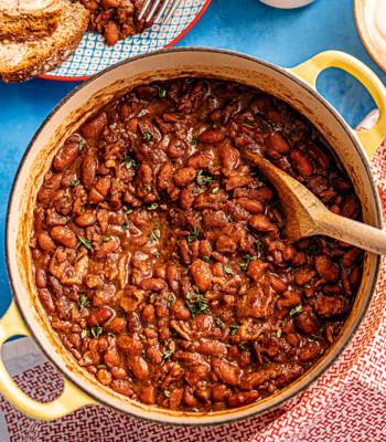 Boston baked beans with coffee and maple syrup