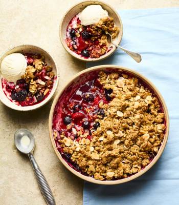 Summer fruit crumble