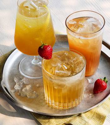 Sparkling tea