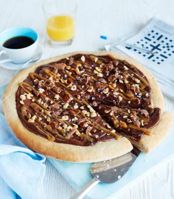 Salted caramel and chocolate pizza