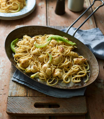 Cauliflower cheese and pepper spaghetti