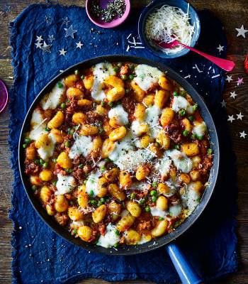 Speedy sausage gnocchi gratin