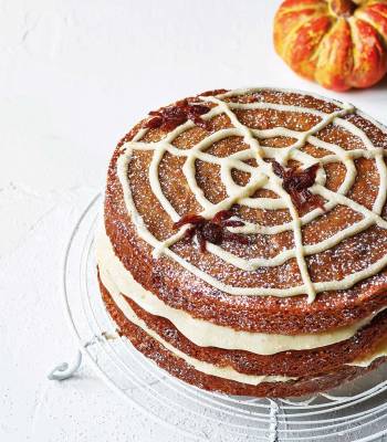 Spider's web pumpkin cake