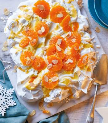 Clementine and Earl Grey pavlova 