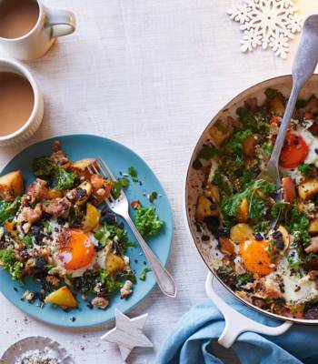 Sausage and apple hash with a black pudding crumb