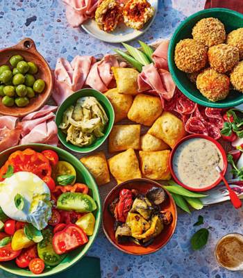 Italian-style sharing board