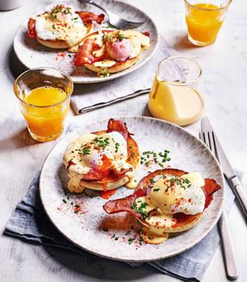 Eggs benedict