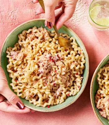 Pink peppercorn pasta with crab