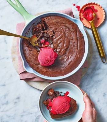 Buckwheat pan brownie