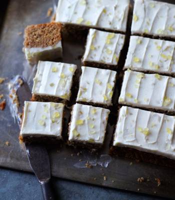 Parsnip and pecan traybake
