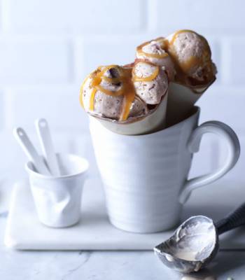 Salted caramel & chocolate no-churn ice cream