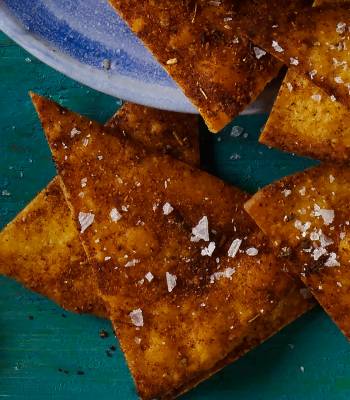Spicy tortilla chips