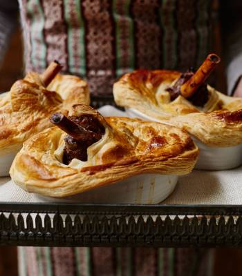 Lamb shank pies