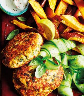 Salmon burgers with sweet potato wedges