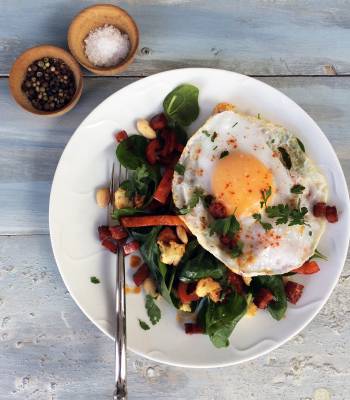 Duck egg and chorizo brunch salad