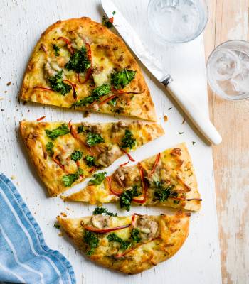 Spicy sausage flatbreads 
