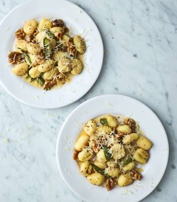 Walnut and sage gnocchi 