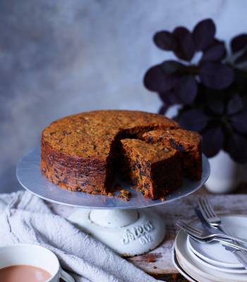 Rich fruit cake
