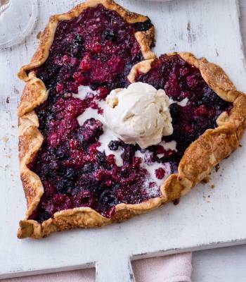 Red berry galette 