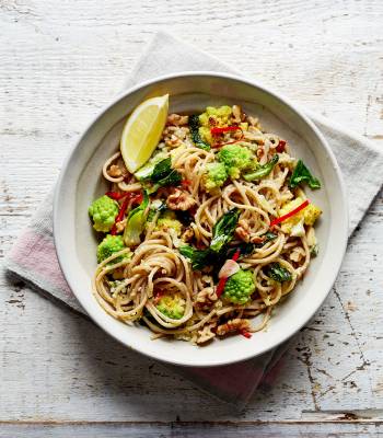 Artichoke spaghetti with romanesco