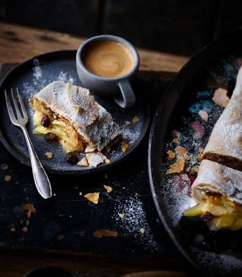 Apple strudel