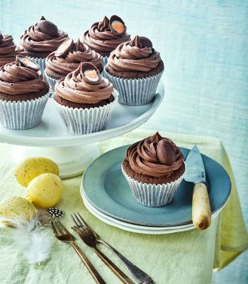 Creme Egg cupcakes  