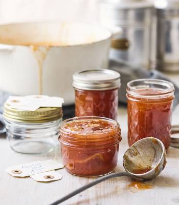 Rhubarb, orange and ginger jam