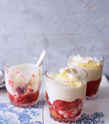 Scones and clotted cream trifle pots