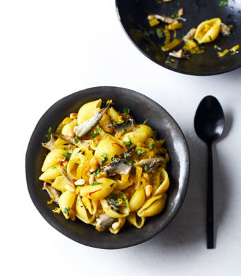 Pasta shells with sardines, fennel and saffron