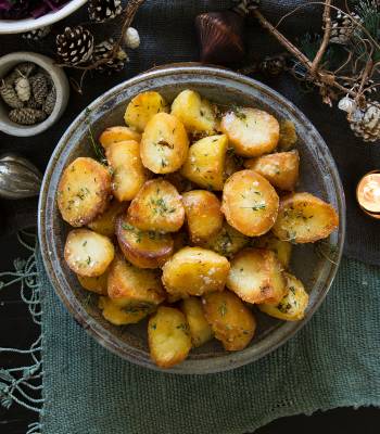 Butter and thyme roast potatoes