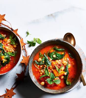Spiced Moroccan chickpea and spinach soup
