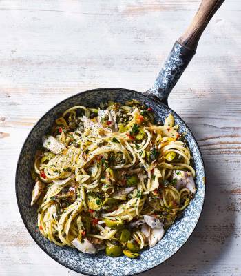 Mackerel, fennel and olive spaghetti