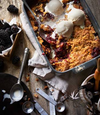 Blackberry & elderflower dump cake