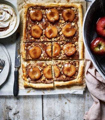 ‘Bobbing for apples’ tart